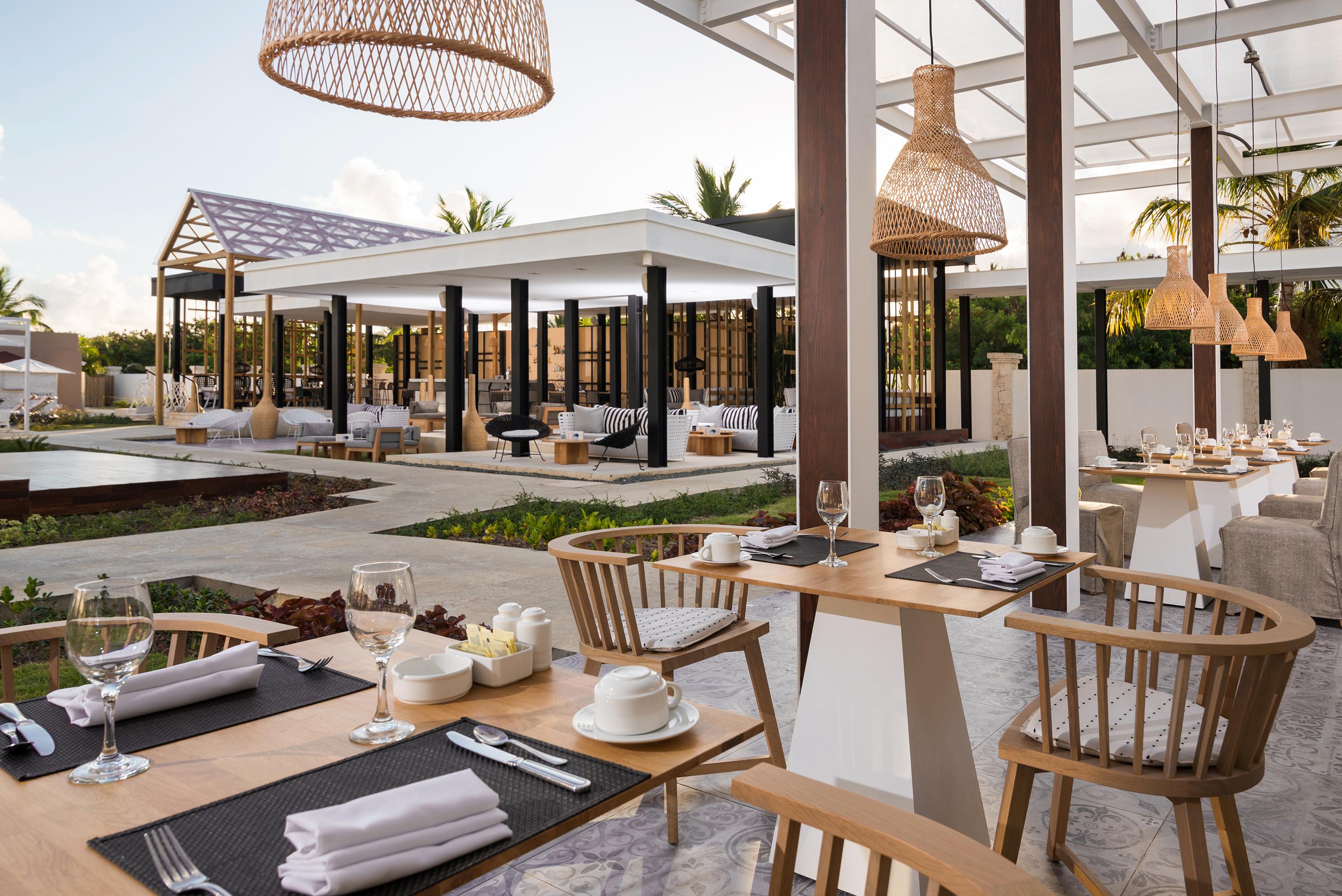 Catalonia Royal Bavaro (Adults Only) Πούντα Κάνα Εξωτερικό φωτογραφία The Beach Club
