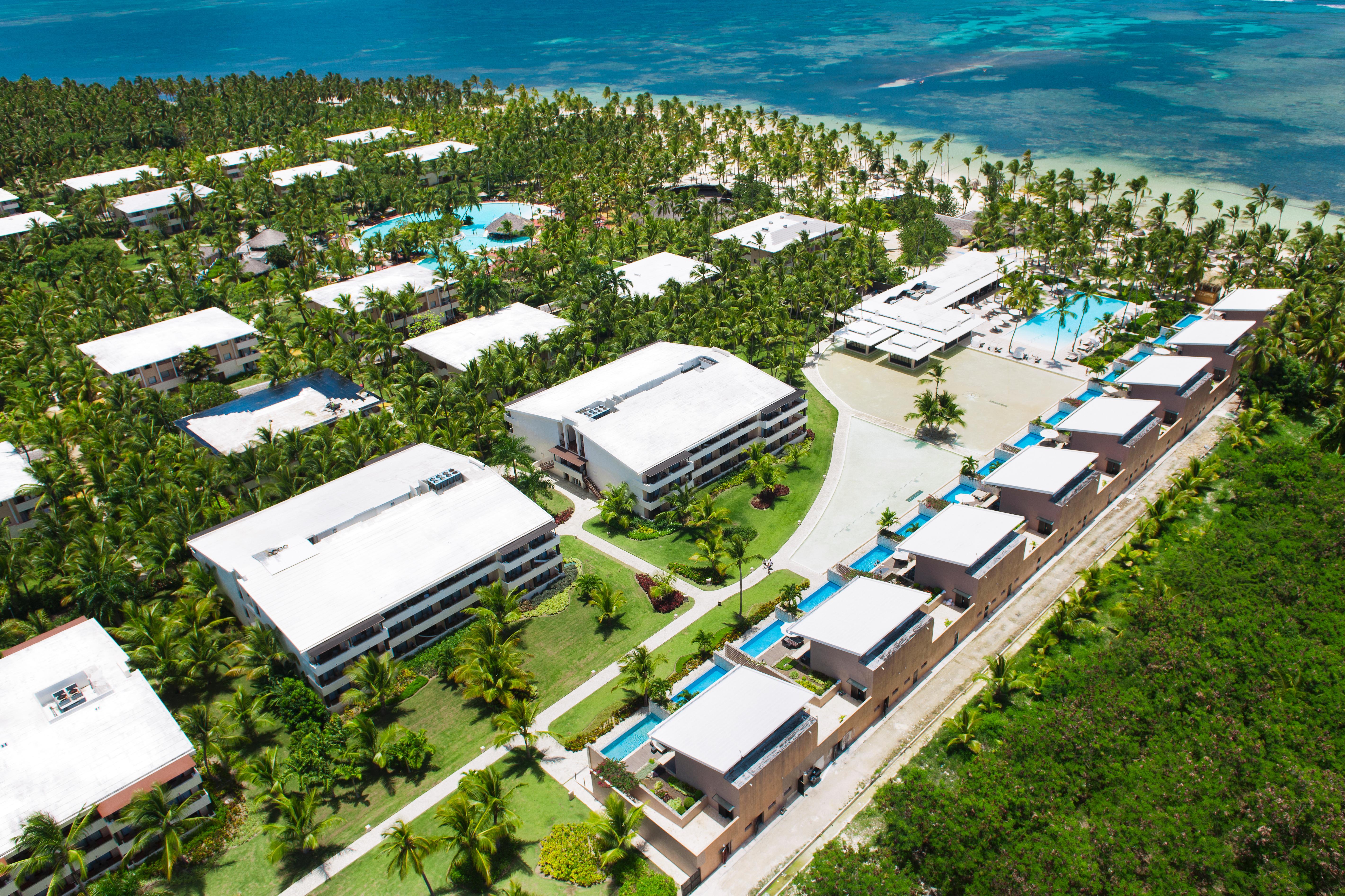 Catalonia Royal Bavaro (Adults Only) Πούντα Κάνα Εξωτερικό φωτογραφία Aerial view of the resort