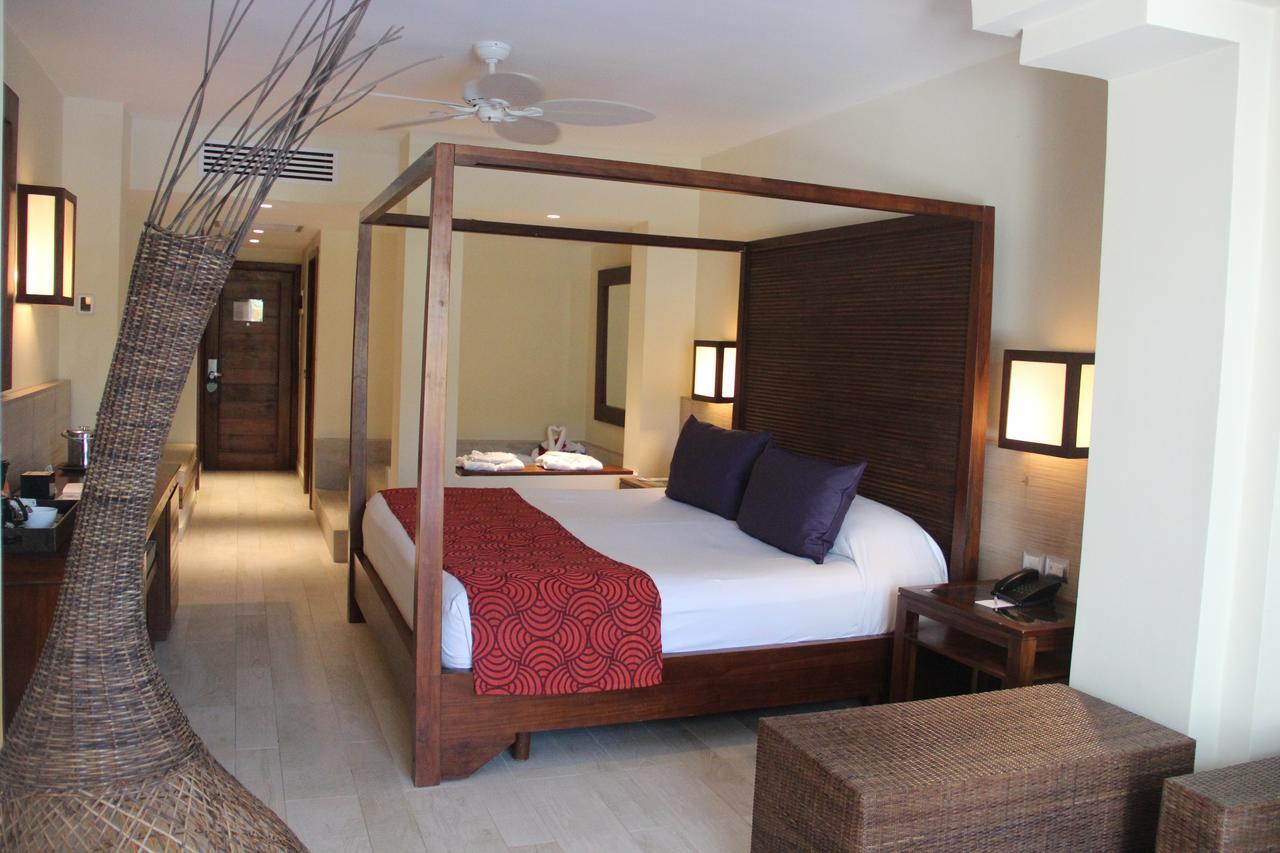 Catalonia Royal Bavaro (Adults Only) Πούντα Κάνα Εξωτερικό φωτογραφία A room at the Grand Palladium Resort & Spa, Riviera Maya, Mexico