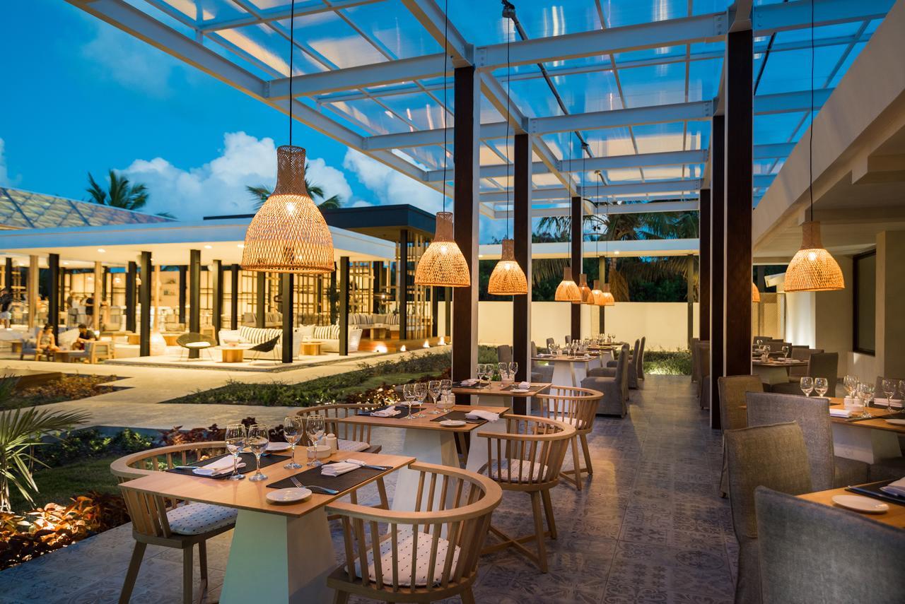 Catalonia Royal Bavaro (Adults Only) Πούντα Κάνα Εξωτερικό φωτογραφία The Beach Club at the Hard Rock Hotel