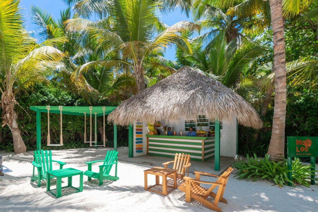 Catalonia Royal Bavaro (Adults Only) Πούντα Κάνα Εξωτερικό φωτογραφία A beach bar in Maldives