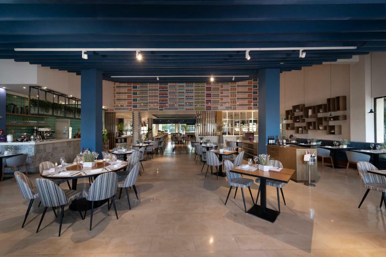 Catalonia Royal Bavaro (Adults Only) Πούντα Κάνα Εξωτερικό φωτογραφία The interior of the restaurant